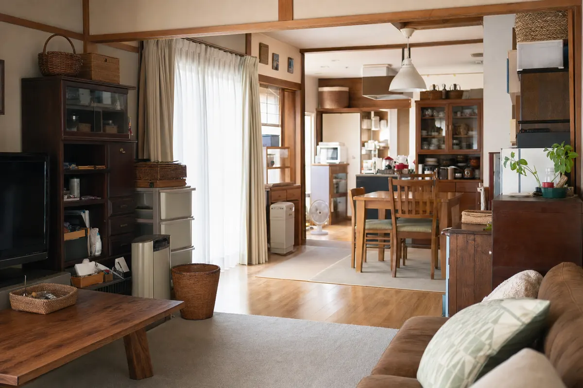 家財の多い家の部屋（イメージ）