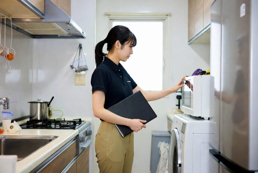 東京都 家電出張買取 武蔵村山市 掃除機 スマイル SE0088-BK 家電搬出作業